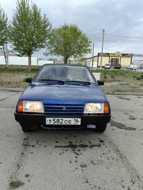 Продажа авто 2003 г.в. инжектор - Шины в Орск