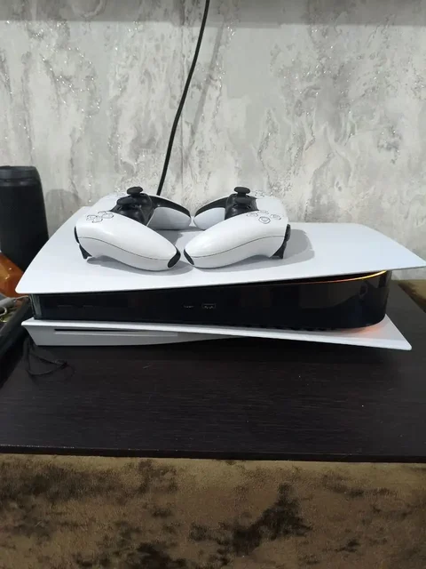 Продам PS5 с играми и подпиской EA - null в Орск