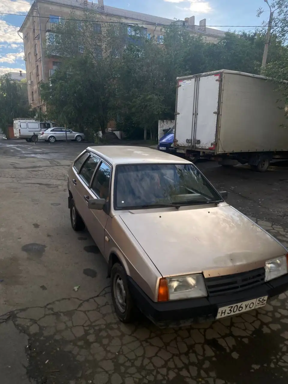 2000 год карб заводится с пол пинка - Авто в Орск
