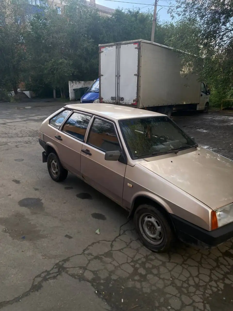 2000 год карб заводится с пол пинка - Авто в Орск