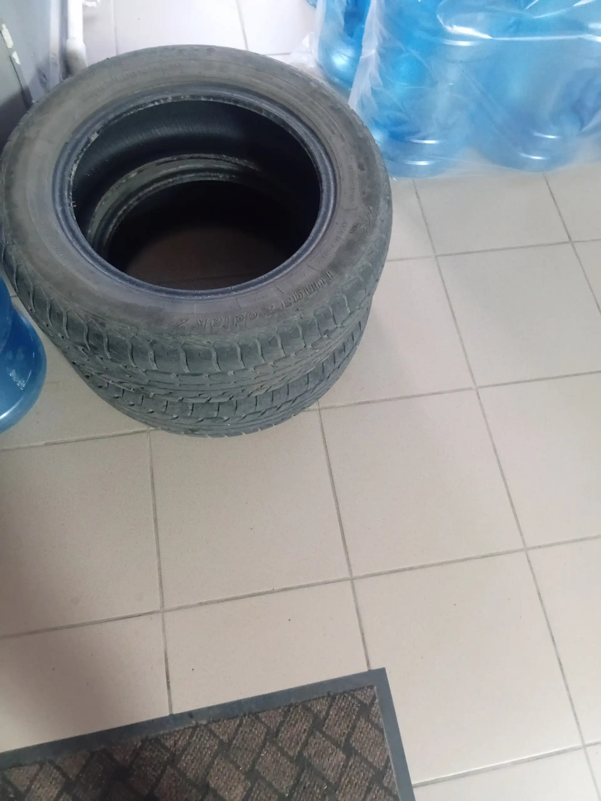 Продам 2 баллона R14 175/65 - Шины (Авто) в Орск