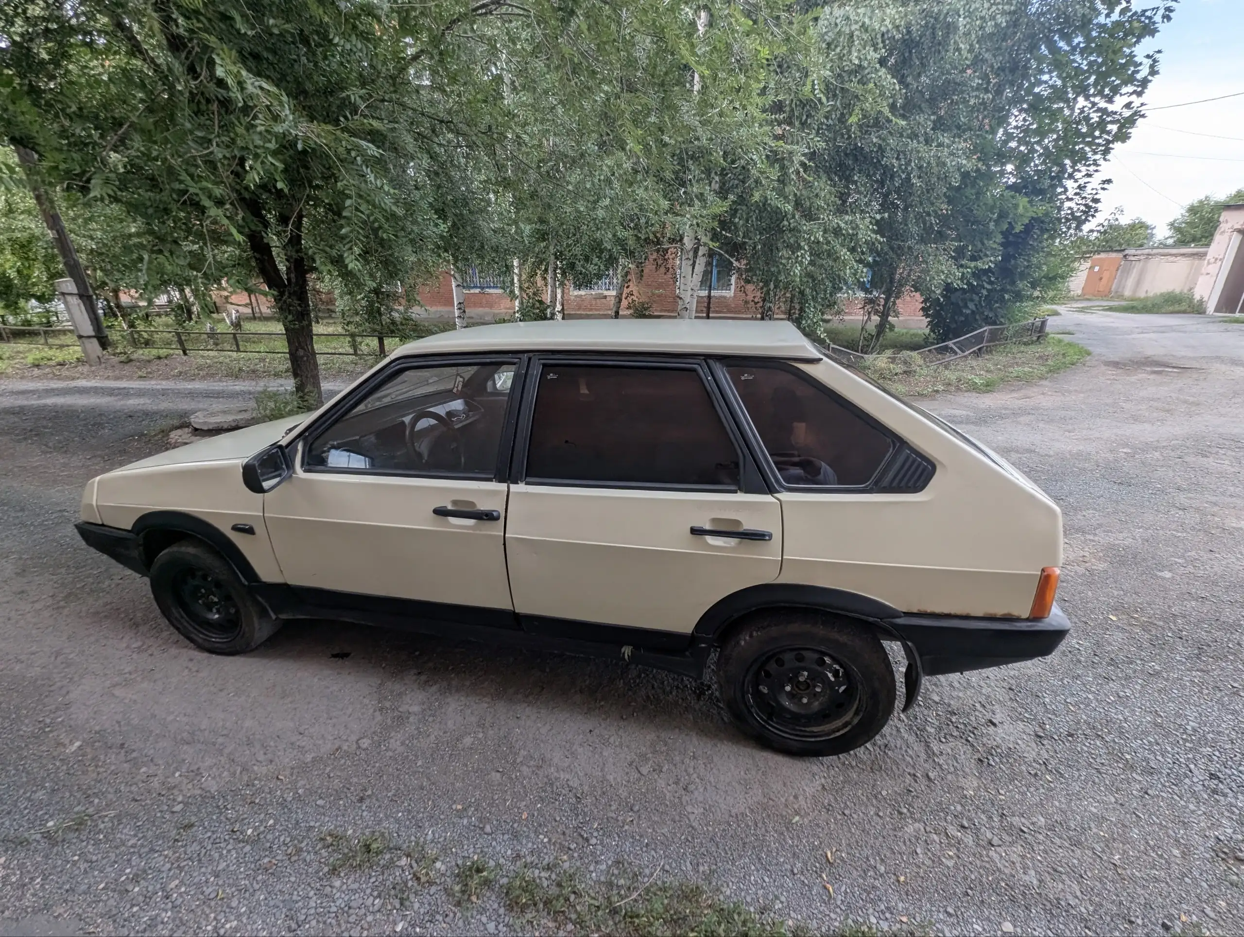 Lada Priora на ходу - Легковые автомобили (Авто) в Орск