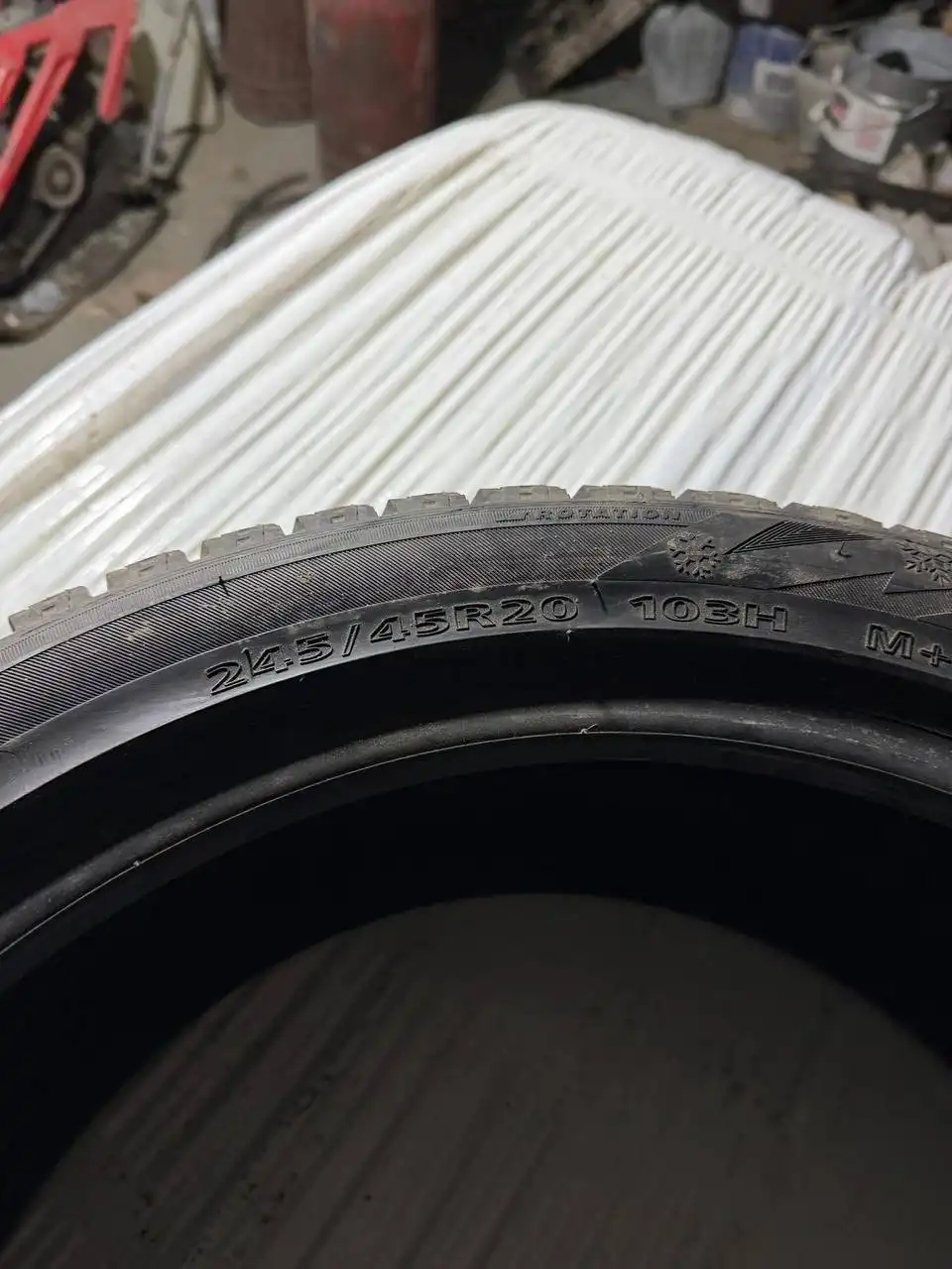 Продам резину на манджарик