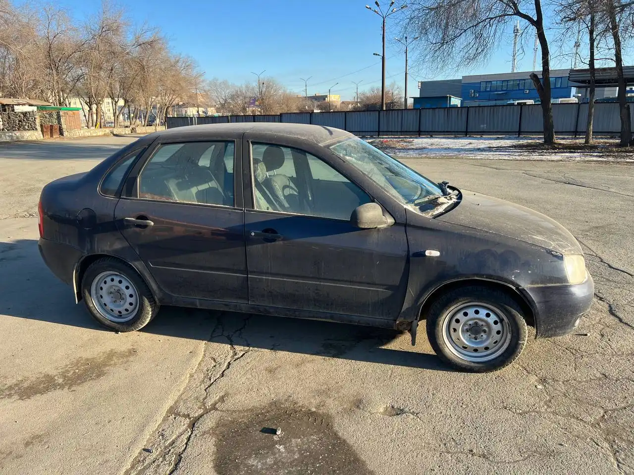 Продам дедушкину Ладу Калину 2009 года