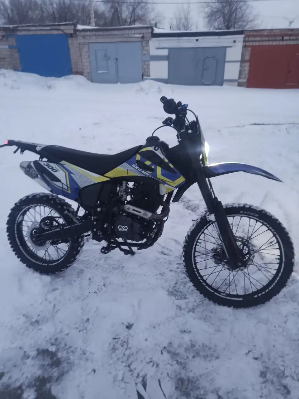 Продажа мотоцикла OXO 300 LITE с экипировкой