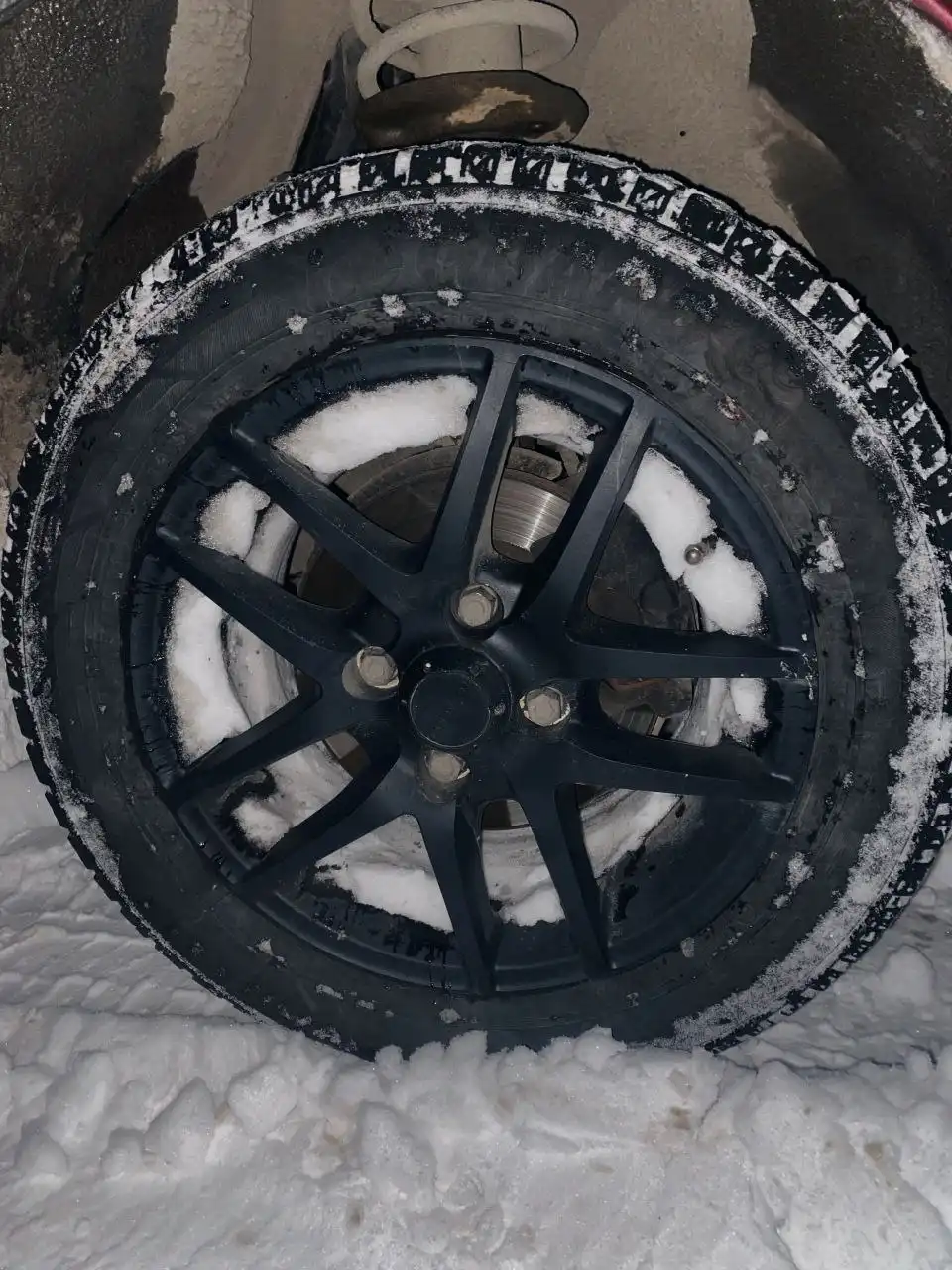 Литье R14 на зимней резине с шипами