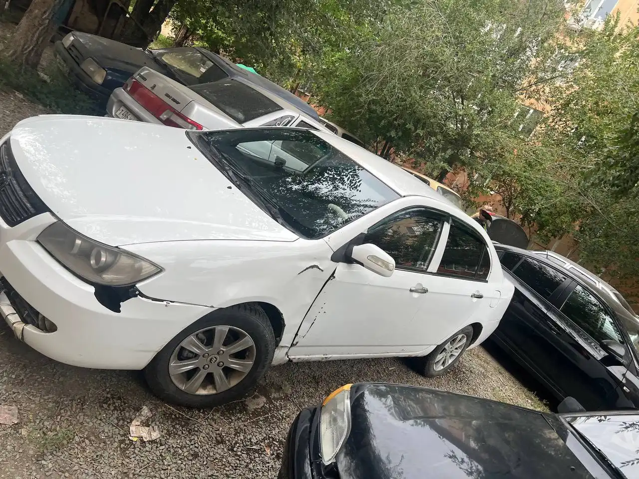 Продажа автомобиля 2013 года для салона