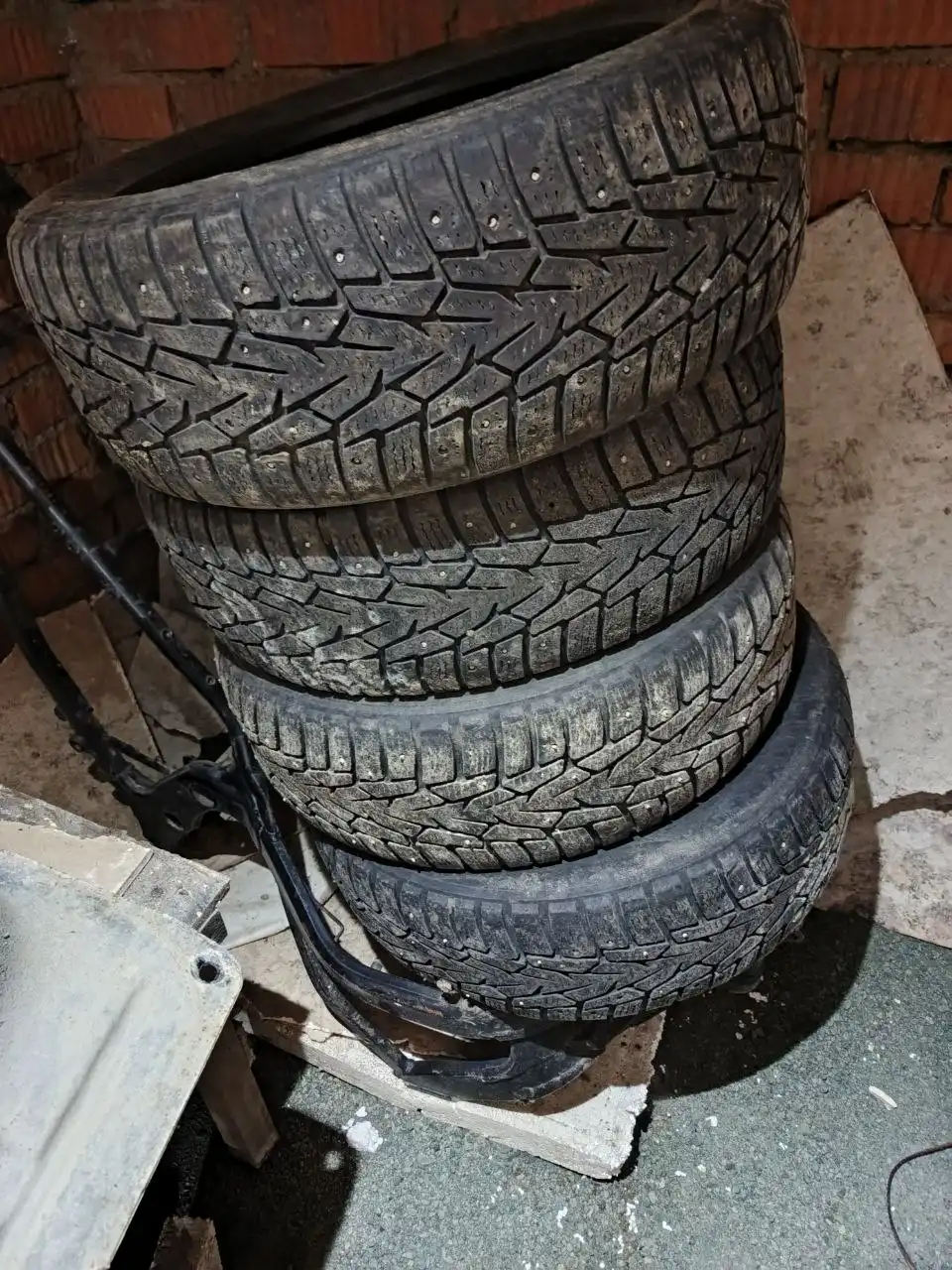 Продажа колес, резины и кенгурятника для автомобиля - Запчасти (Авто) в Орск