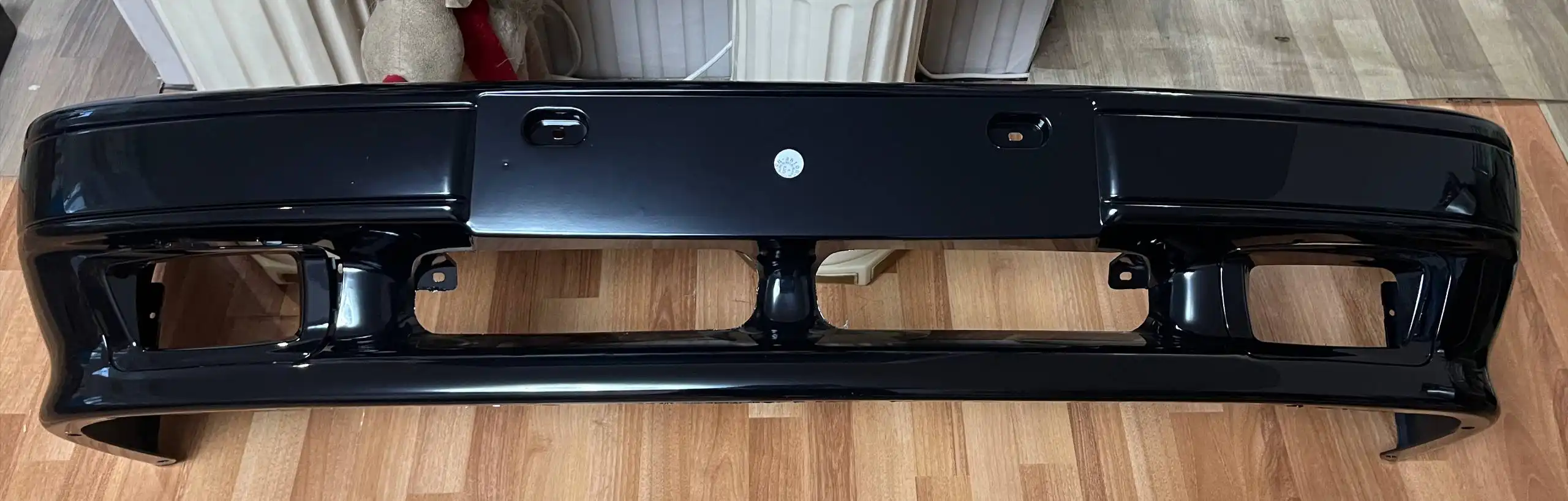 Новый окрашенный бампер на ВАЗ 2113-2115 под ПТФ - Автозапчасти для ВАЗ (Запчасти) в Орск