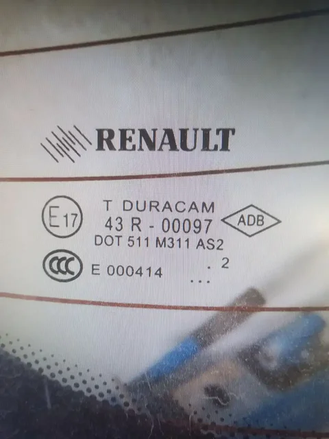 Стекло багажника для Renault Megane 3 - Запчасти в Орск