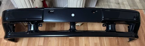 Продам новый бампер на ВАЗ 2113-2115 под ПТФ окрашенный - Запчасти в Орск