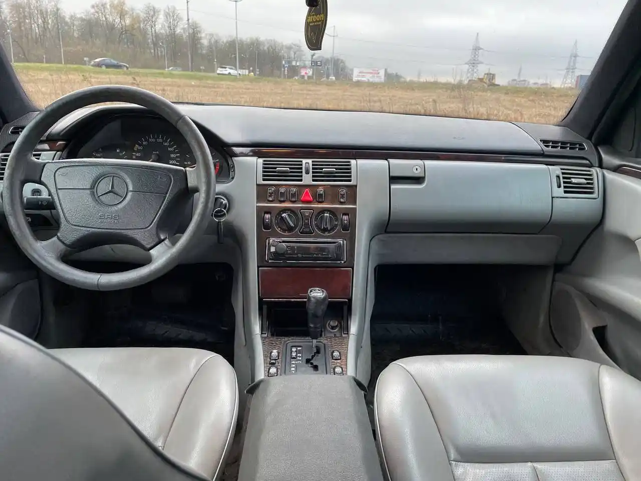 Mercedes-Benz W210 1998 года