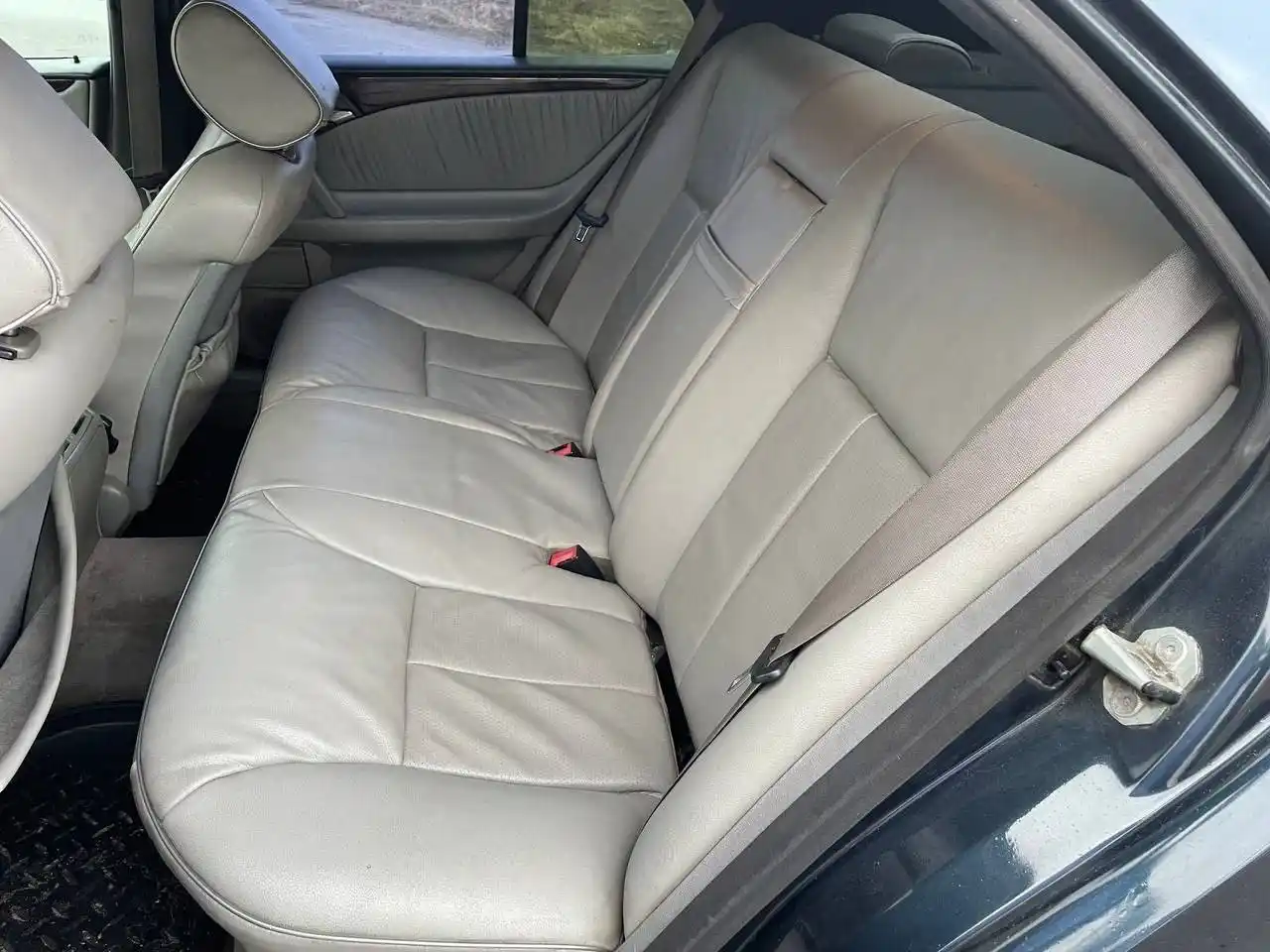 Mercedes-Benz W210 1998 года