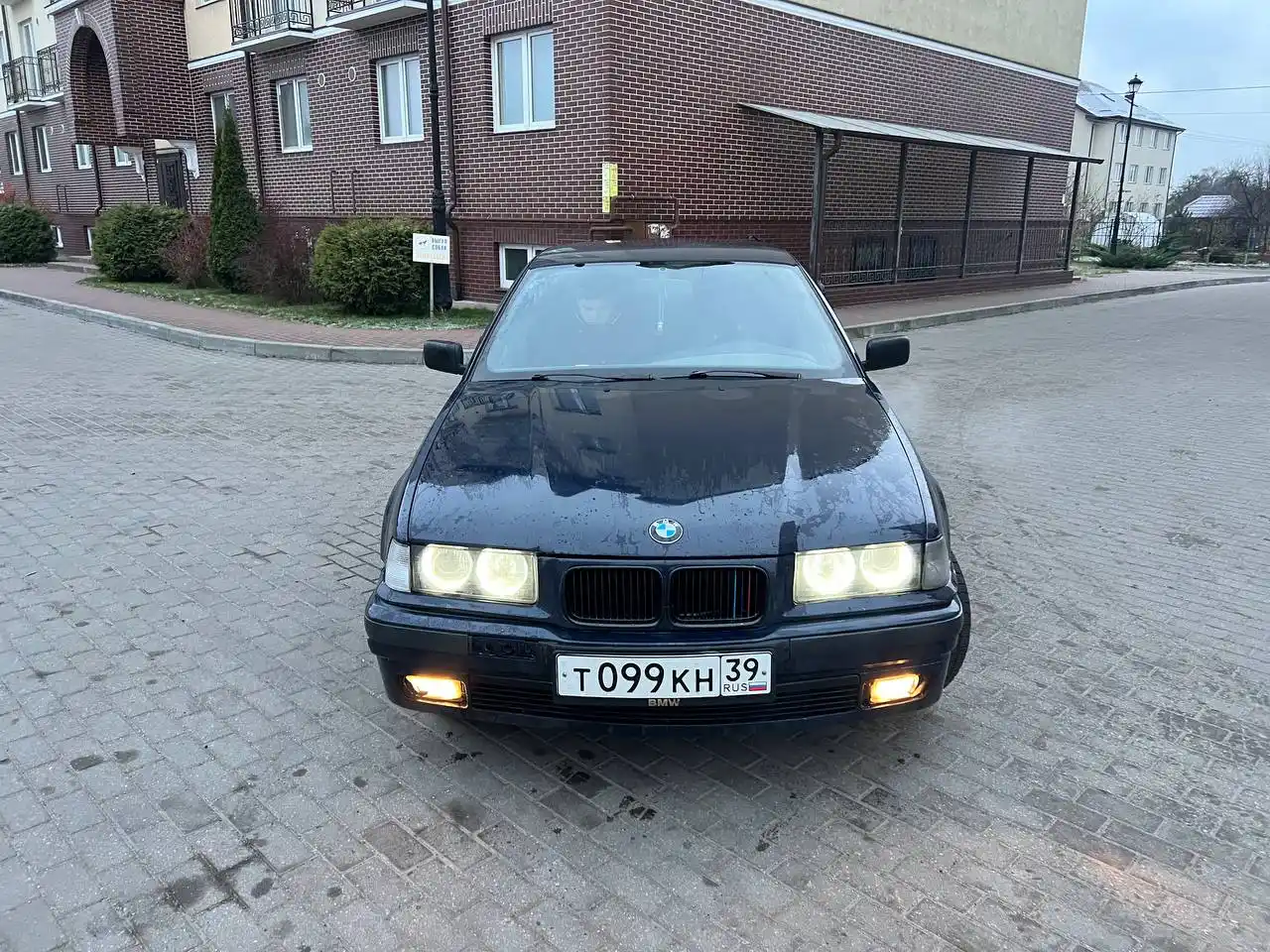 Продам BMW 3 серия 1991 года