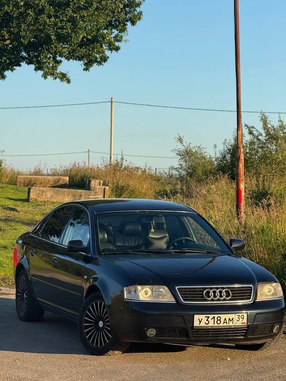 Продажа Audi 2.4 автомат 1998 года