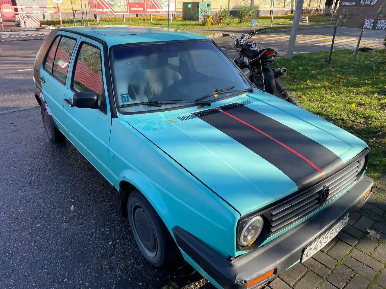 Volkswagen Golf II цвета Тиффани 1990 года