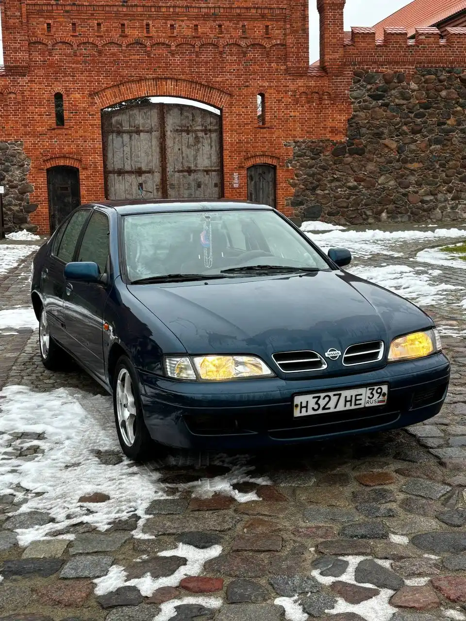 Продам Nissan Primera 1998 г.в. 2.0 автомат