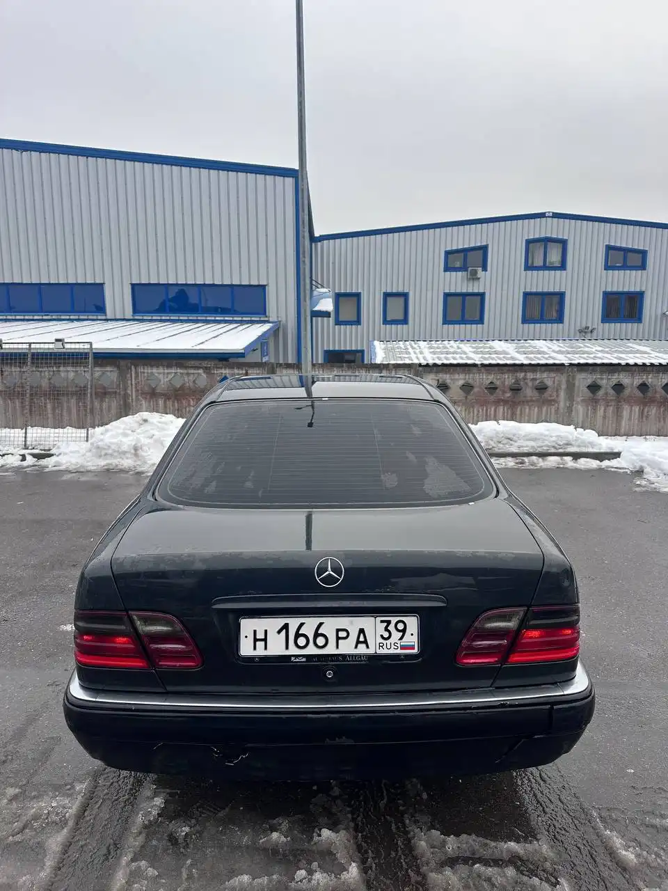 Mercedes-Benz W210 Elegance с доработками и новым аудио