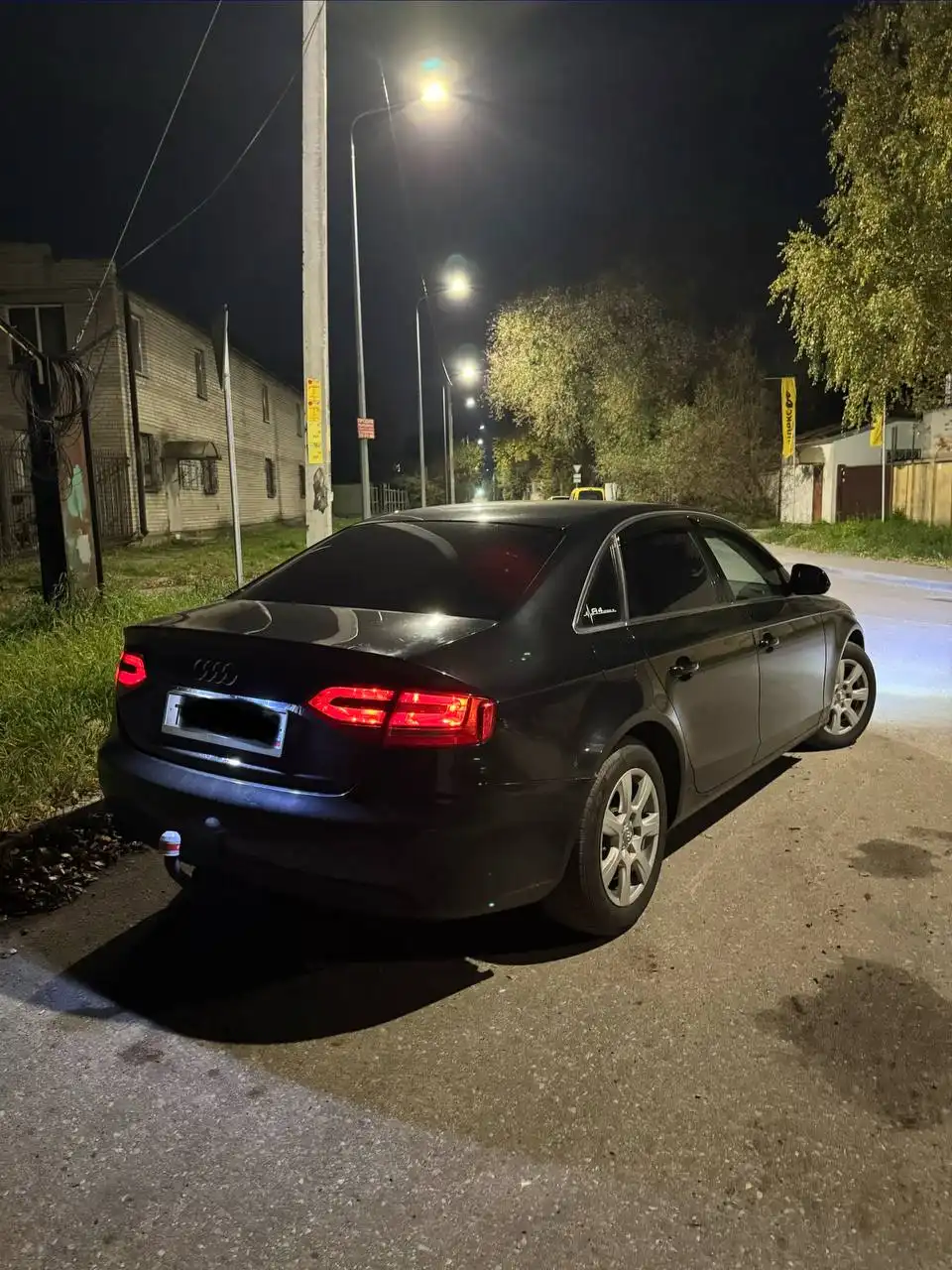 Продам Ауди А4 B8 2008 года 2.0 дизель вариатор