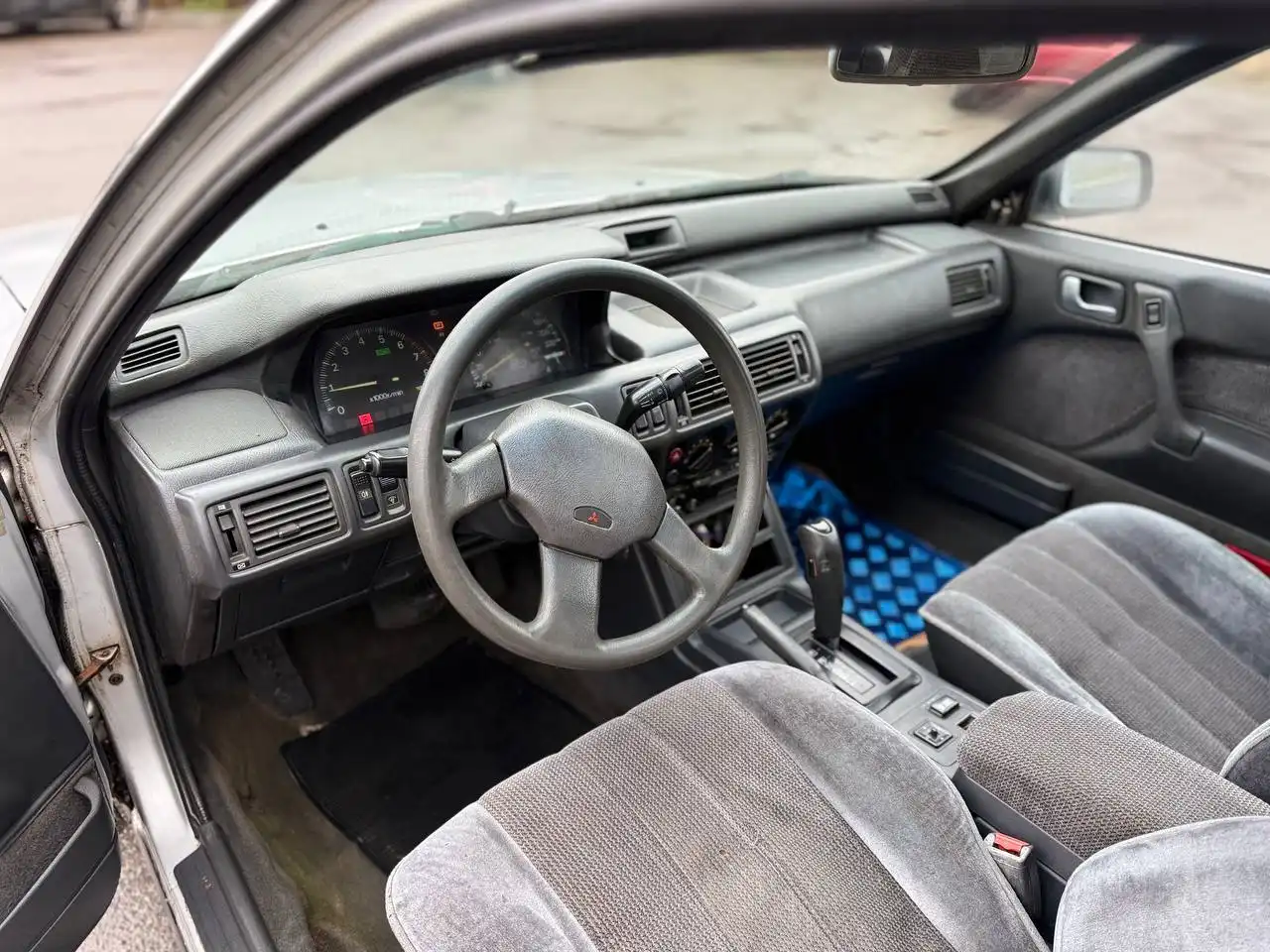 Продажа Mitsubishi Galant 2.0 бензин автомат