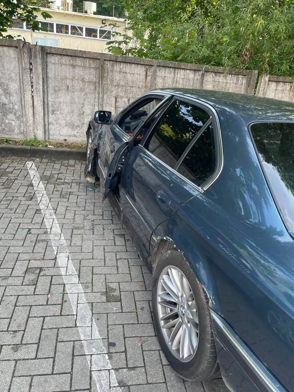 Продажа БМВ Е38 после ДТП