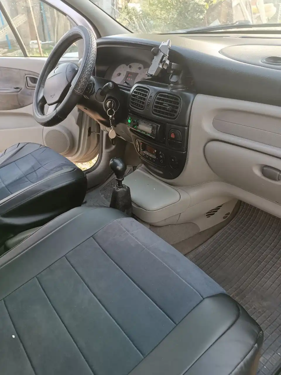 Renault RX-4 2000 года, 2.0 бензин, полный привод