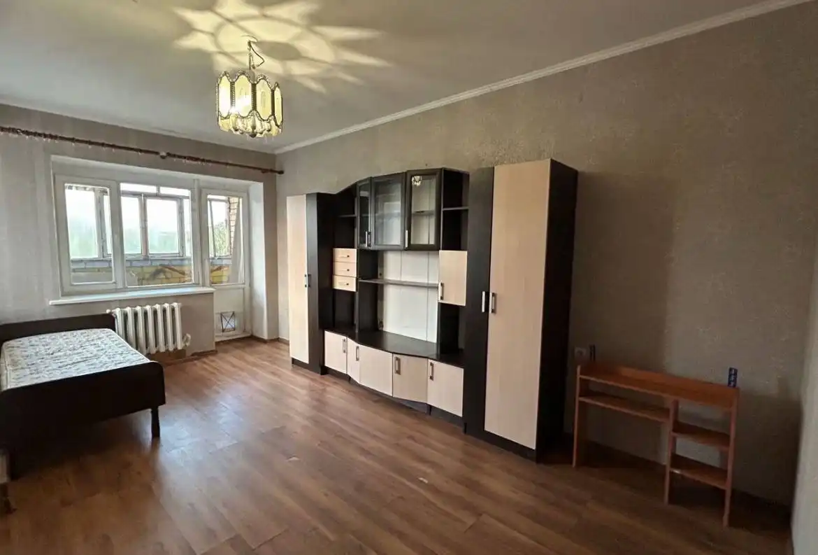 Продажа 3-комнатной квартиры в х. Степановском - Недвижимость в Оренбург