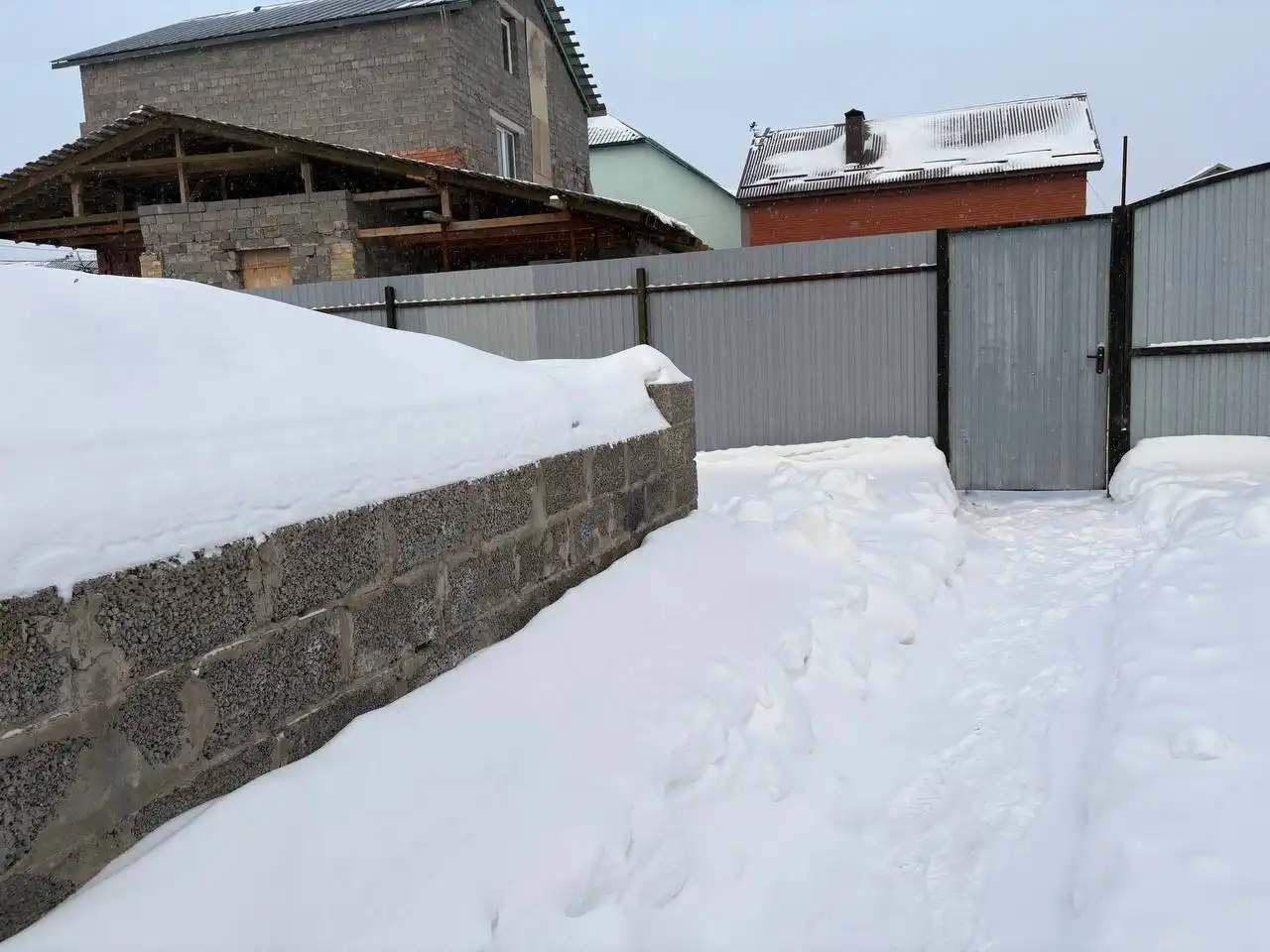 Продажа доли дома на Мало-Мельничной - Дома, дачи (Недвижимость) в Оренбург