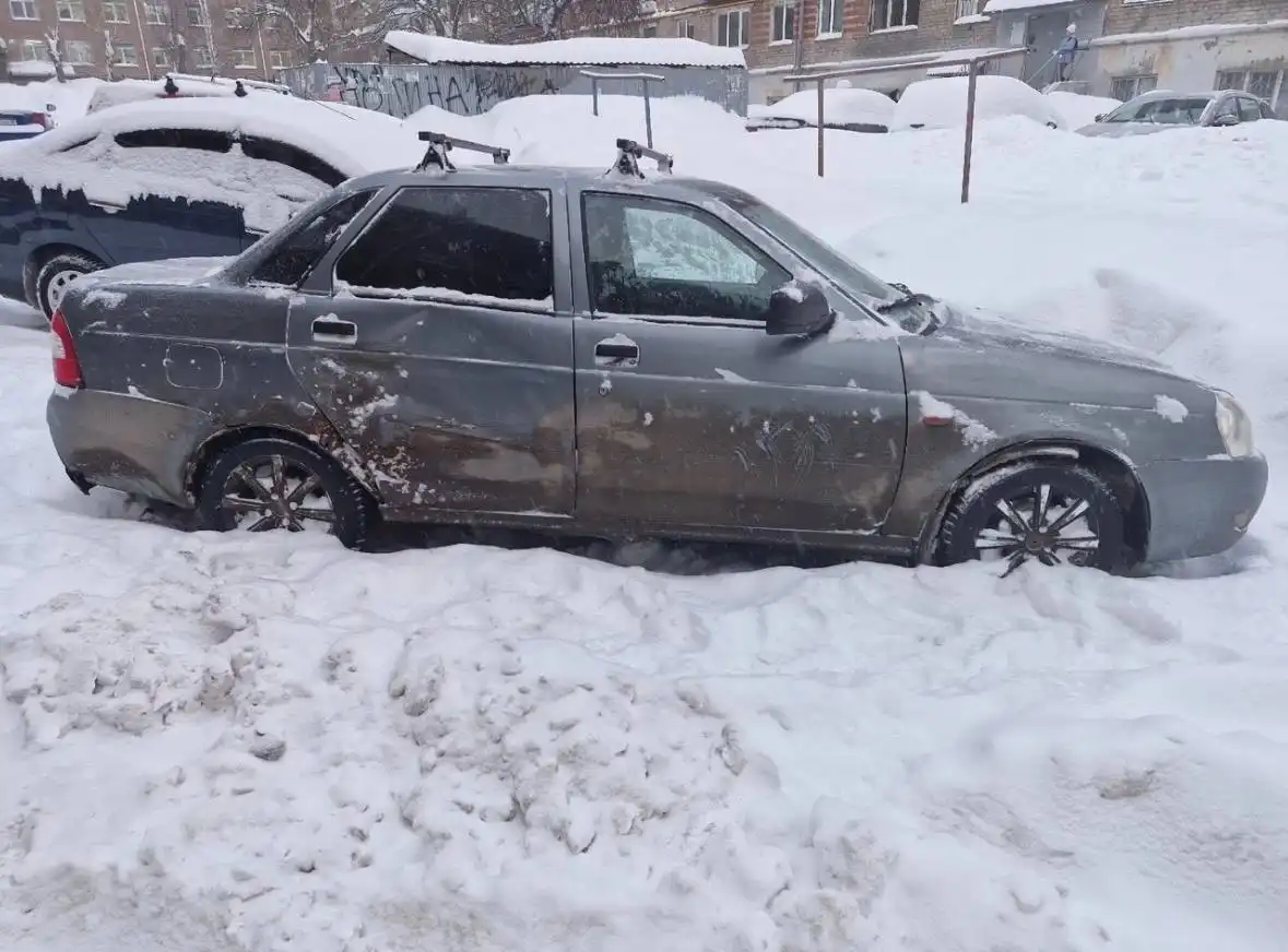 Продажа автомобиля Эур 8 лет в хорошем состоянии - Легковые автомобили (Авто) в Ижевск