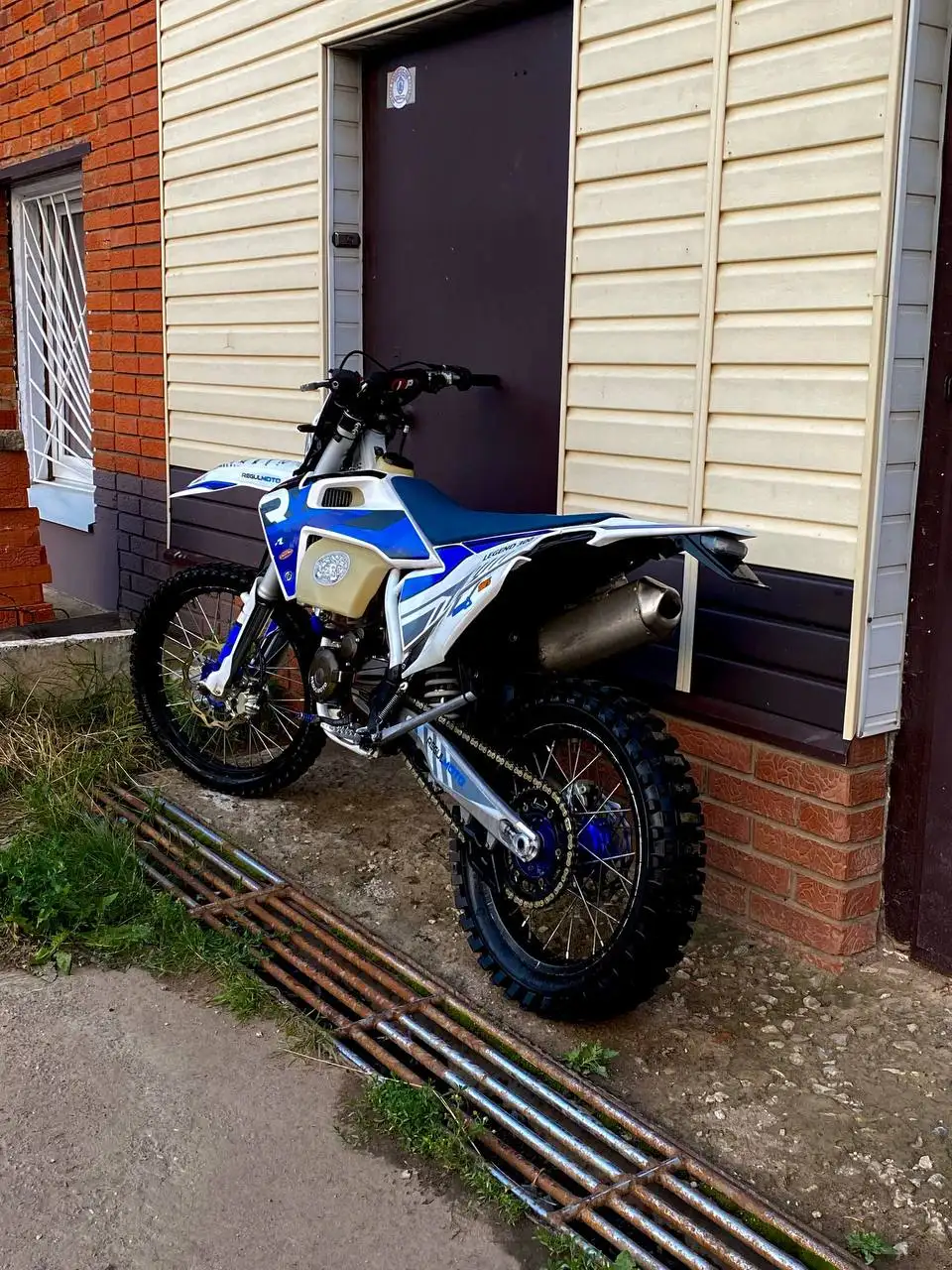 Продажа мотоцикла Regulmoto Legend 300 - Мотоциклы (Авто) в Чайковский