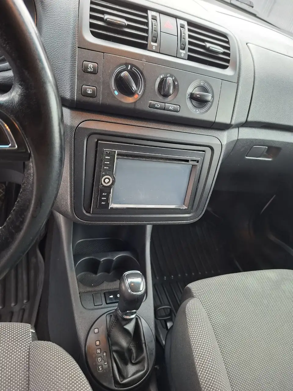 Продам Шкода Фабия 2013 года - Легковые автомобили (Авто) в Ижевск