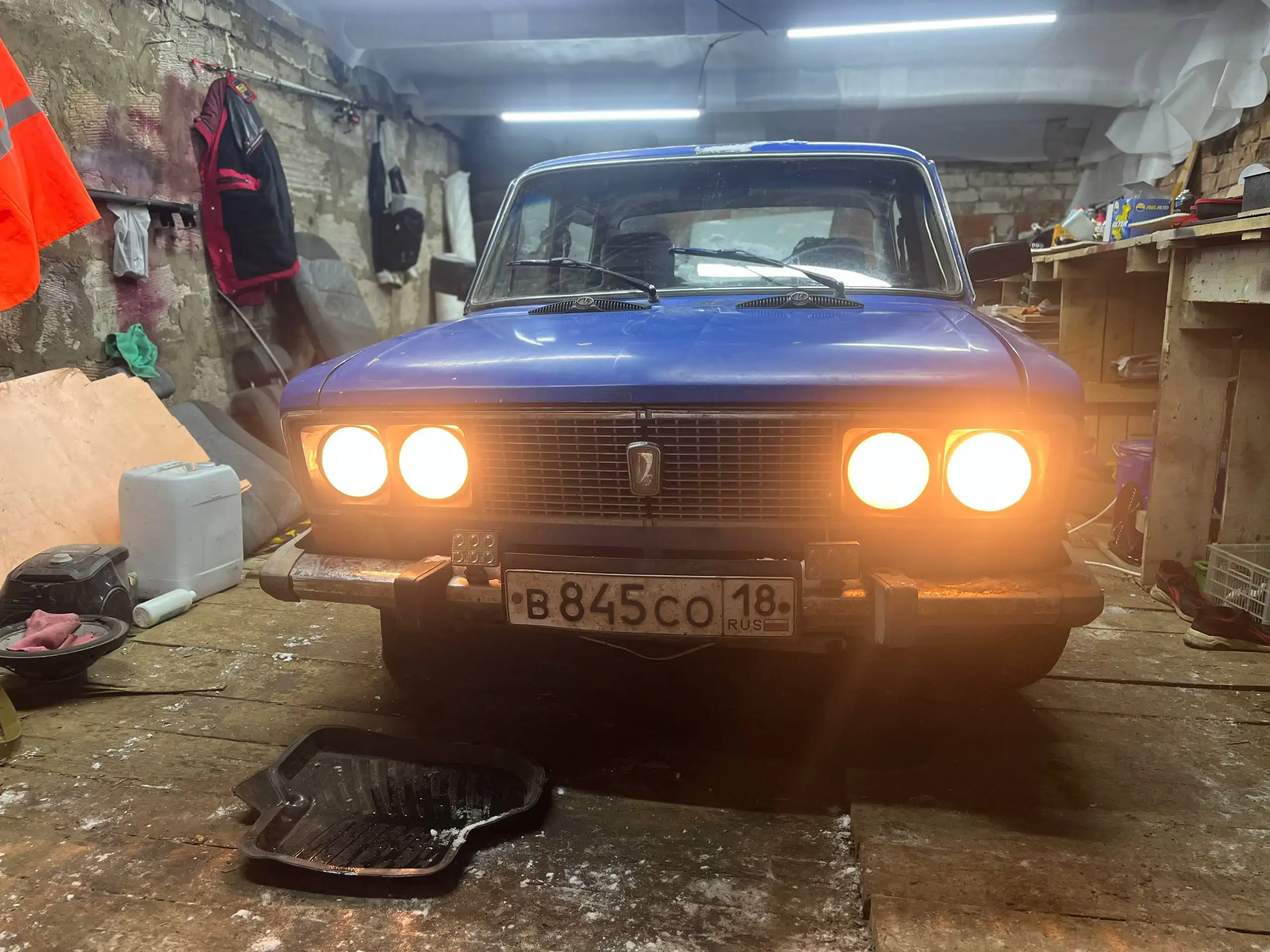 Продажа автомобиля ВАЗ 2103 - Легковые автомобили (Авто) в Ижевск