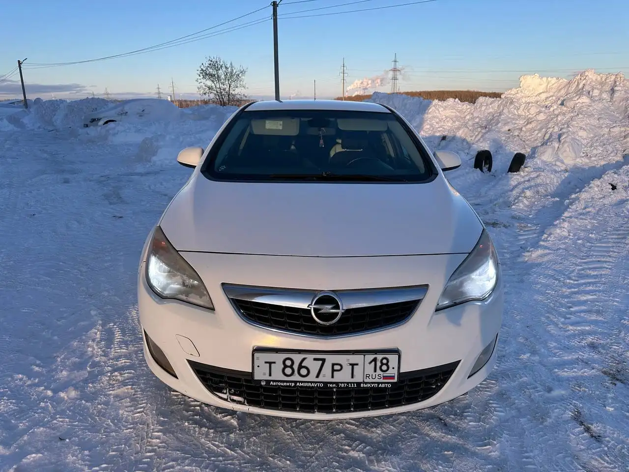 Opel Astra J 2011 года, 1.4 МТ, без турбины - Легковые автомобили (Авто) в Глазов