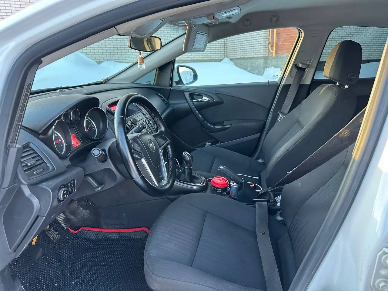 Opel Astra J 2011 года, 1.4 МТ, без турбины - Легковые автомобили (Авто) в Глазов