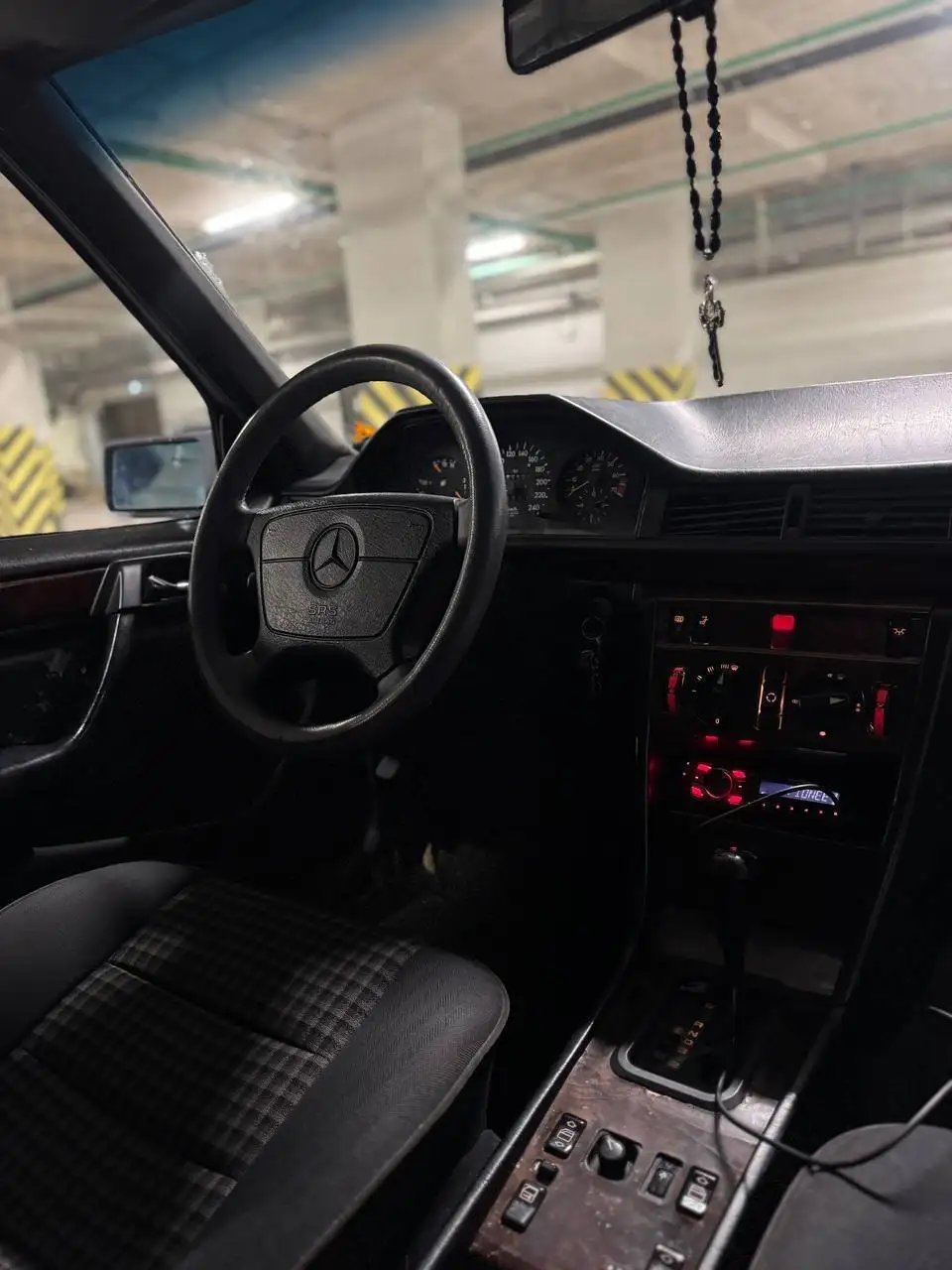 Mercedes Benz W124 1994 г.в. Бензин 2.2 автомат с электролюком - Легковые автомобили (Авто) в Ижевск