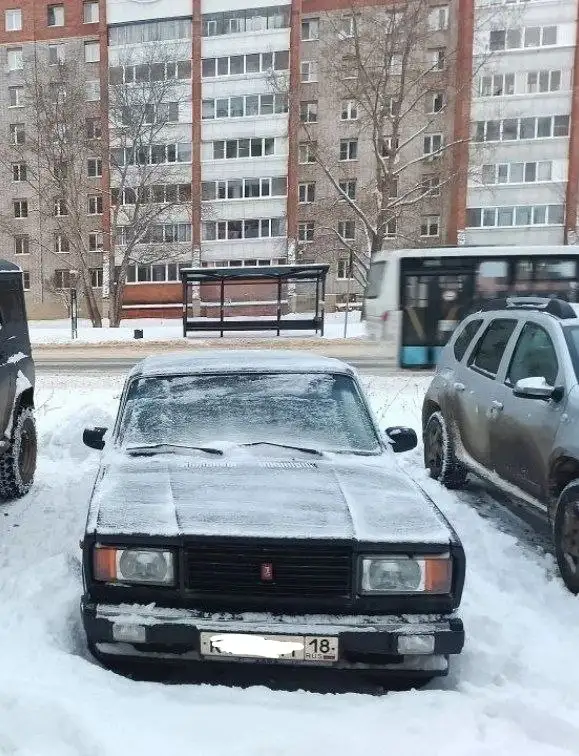 Автомобиль 2010 года с инжектором и аудиосистемой - Авто в Ижевск