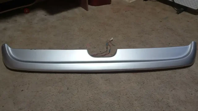 Продам спойлер на ВАЗ 2114 в цвет - Кузовные детали в Ижевск