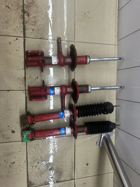 Продам стойки с занижением демфи - Автозапчасти для Lada в Ижевск