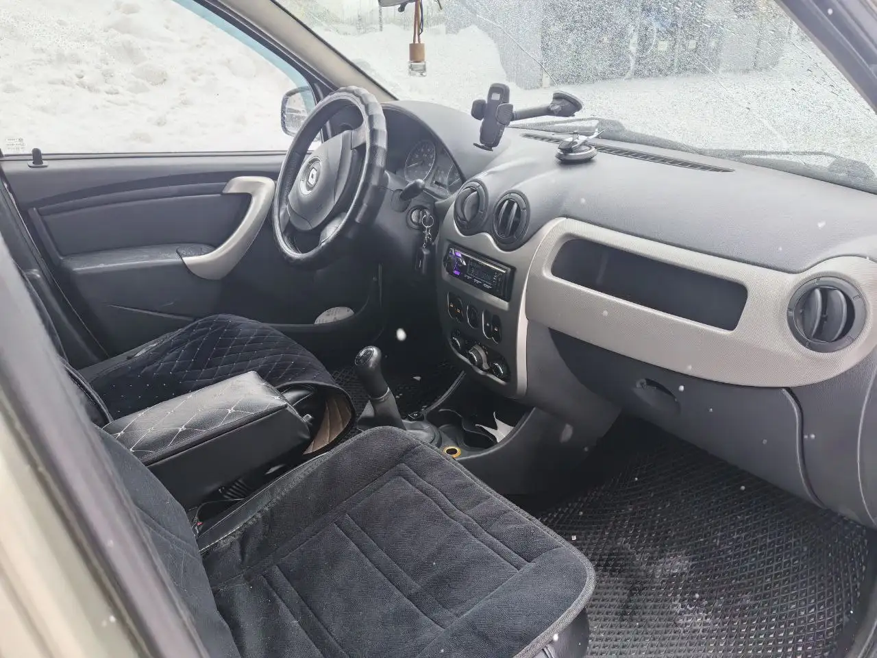 Продажа Renault Logan 2011 года - Легковые автомобили (Авто) в Ижевск