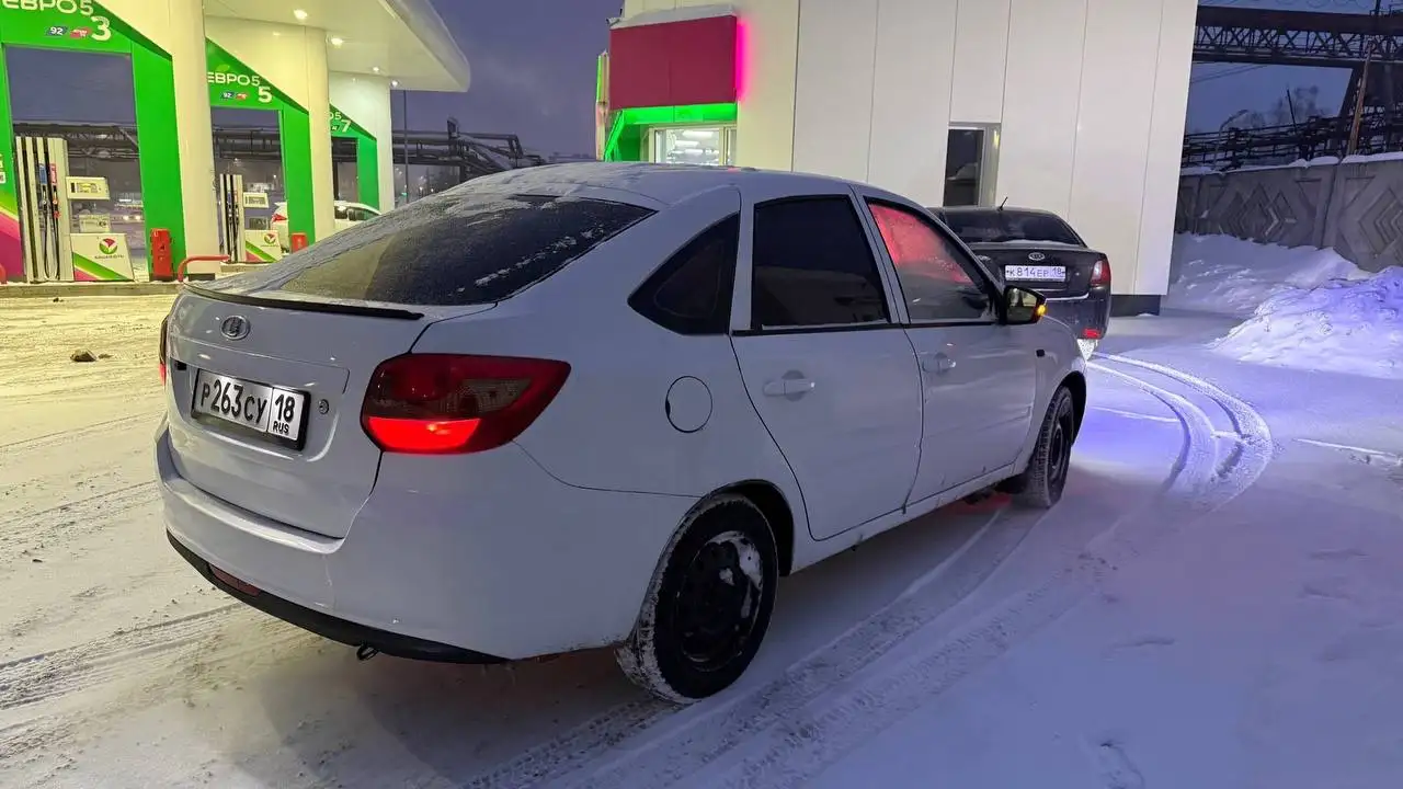 Продам руль сток 2015 года выпуска - Запчасти (Авто) в Ижевск