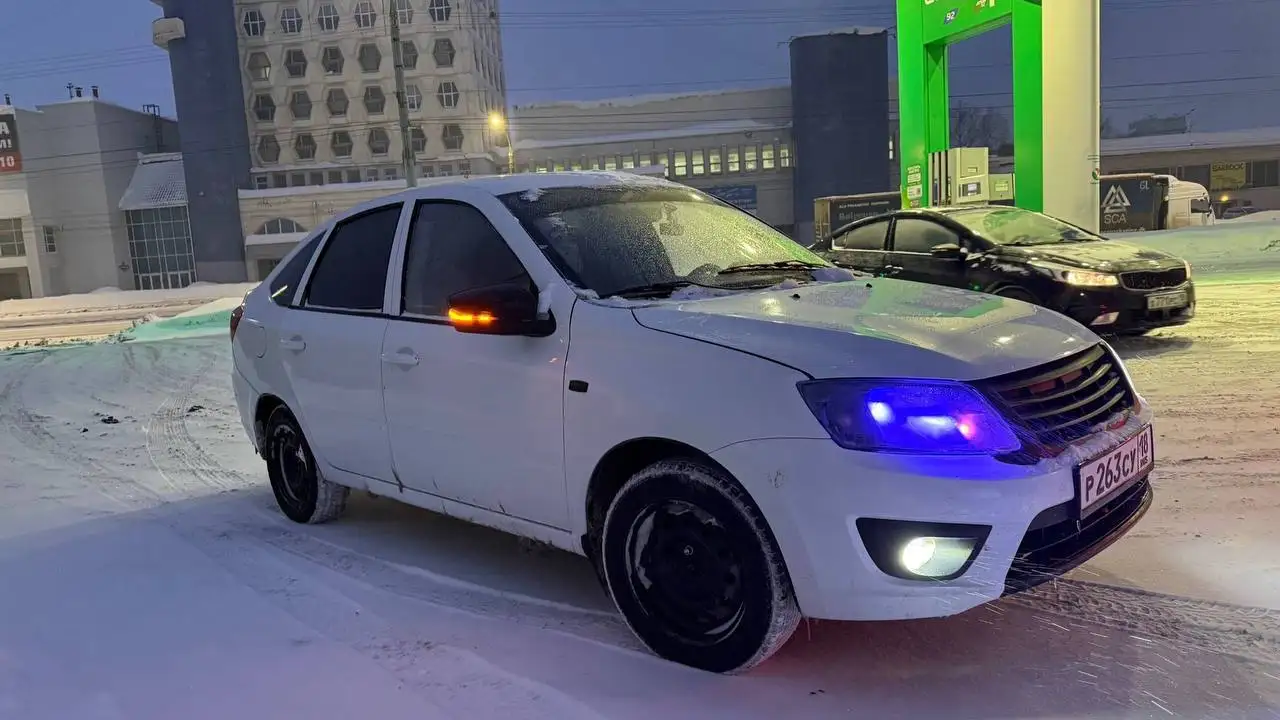 Продам руль сток 2015 года выпуска - Запчасти (Авто) в Ижевск