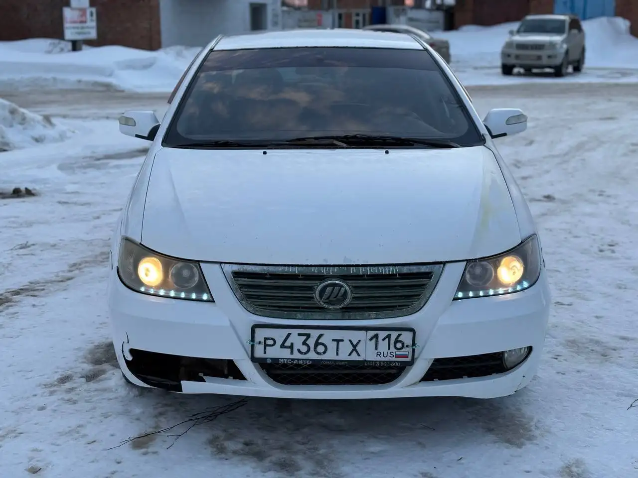 Автомобиль 2012 года на ходу с чистыми документами - Легковые автомобили (Авто) в Ижевск