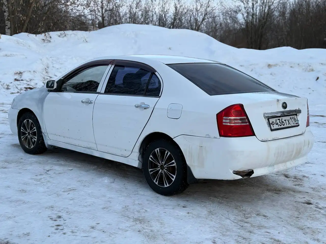 Автомобиль 2012 года на ходу с чистыми документами - Легковые автомобили (Авто) в Ижевск