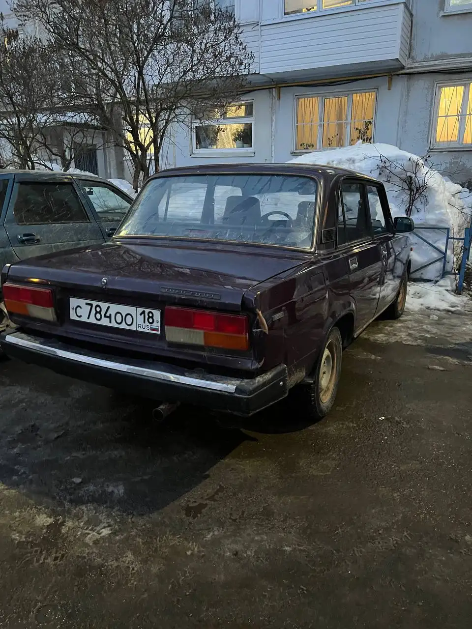 Продажа ВАЗ 2107 2003 года выпуска с карбюратором - Легковые автомобили (Авто) в Ижевск