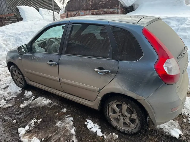 Продажа автомобиля Lada Kalina 2 2014 года в Ижевске - частное объявление в Ижевск