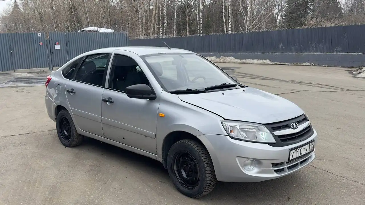 Лада Гранта 2015 года в хорошем состоянии - Авто в Ижевск