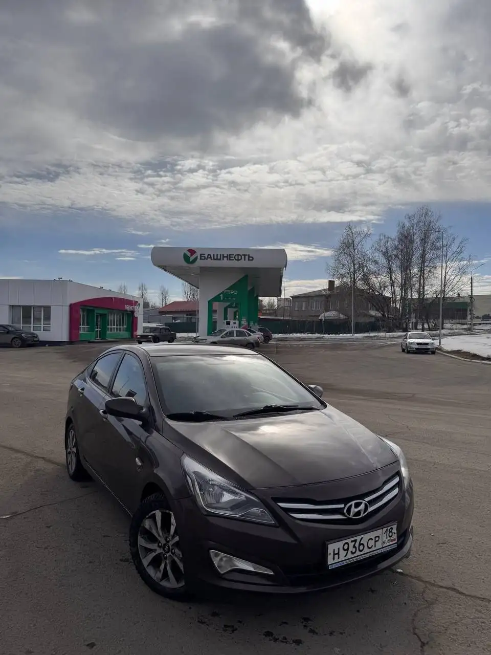 Продажа Hyundai Solaris 2016 года - Легковые автомобили (Авто) в Ижевск