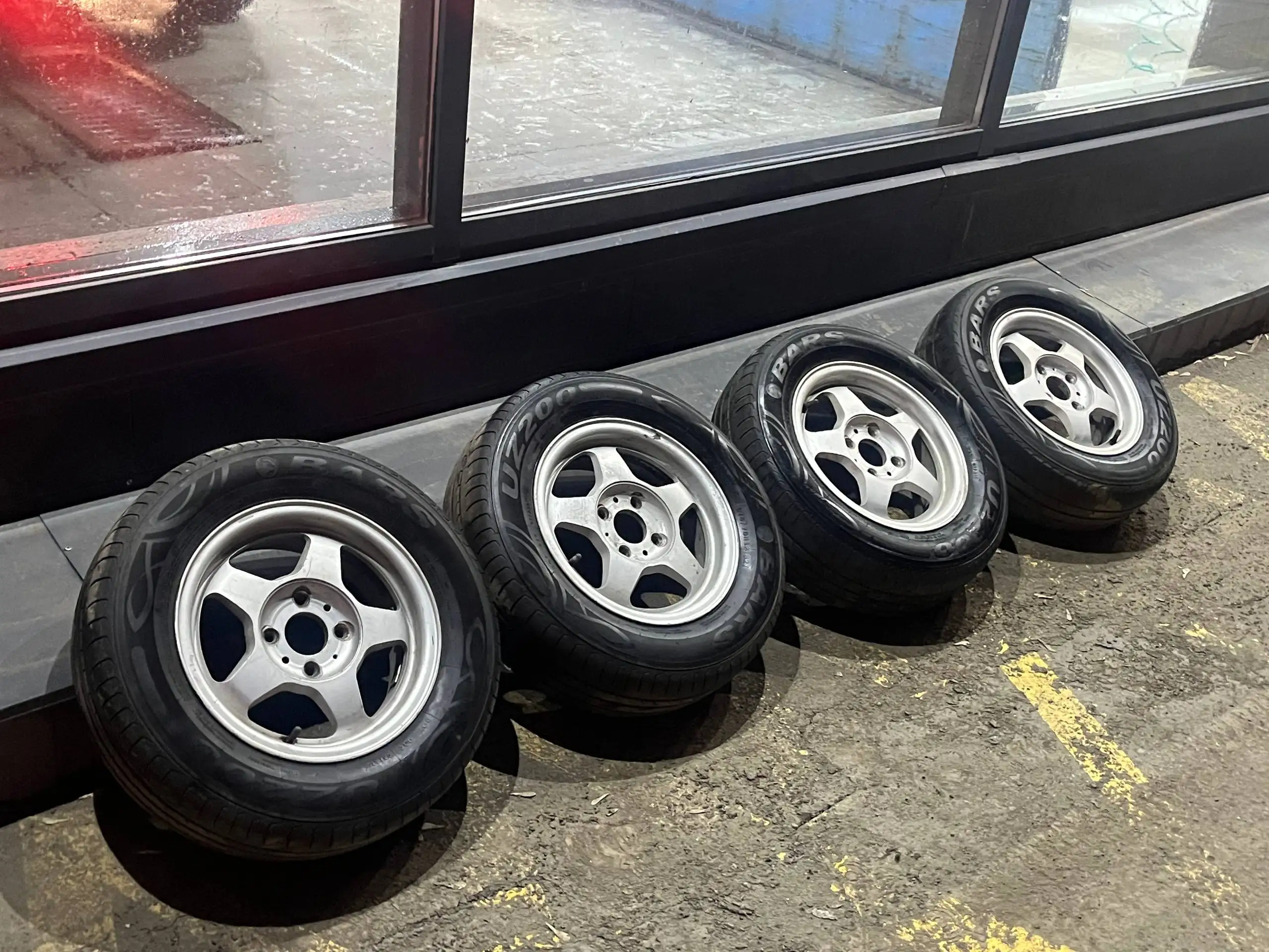 Продам комплект дисков ВСМПО звезда r13 на резине - Запчасти (Авто) в Ижевск