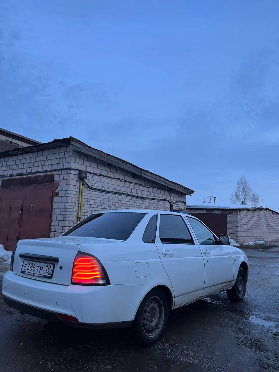 Продажа автомобиля Lada Priora 2015 года с запретом - Легковые автомобили (Авто) в Ижевск