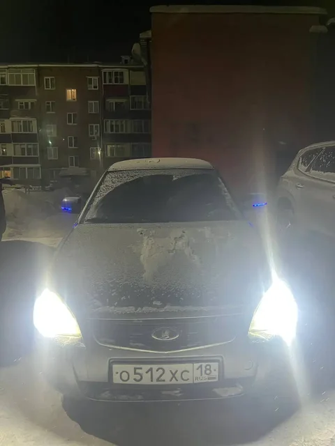 Продажа автомобиля Lada Priora с зимней резиной и аудиосистемой - Мотоциклы в Ижевск